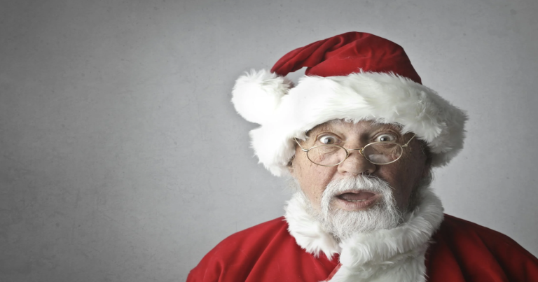 Libtard Writer Attacks Santa as ‘Creepier Than Men in Women’s Bathrooms’