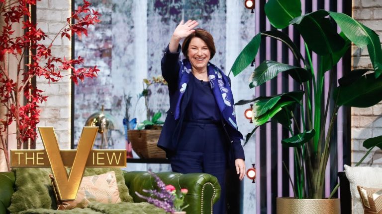 Klobuchar Lies Though Her Teeth About Trump Voters: ‘Remorse Is Building’